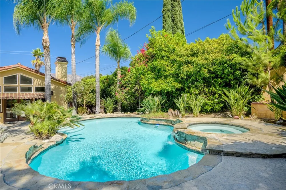 8426 Day Street Sunland, CA 91040