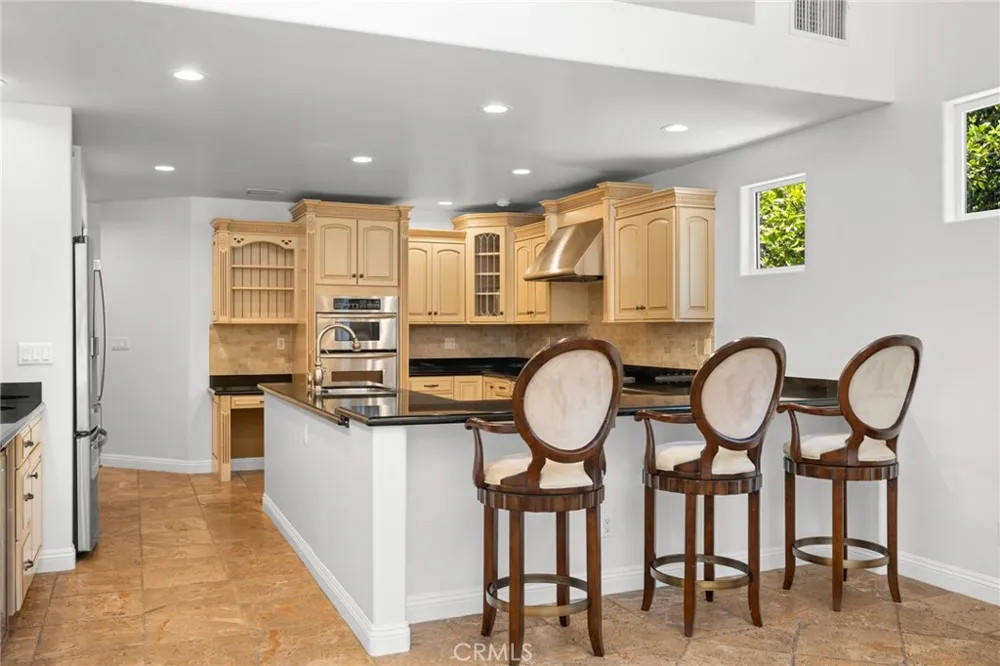 8426 Day Street Sunland, CA 91040