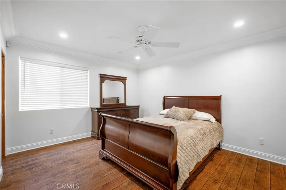 8426 Day Street Sunland, CA 91040