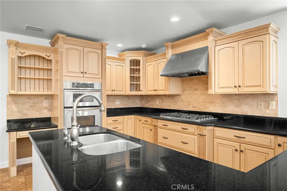 8426 Day Street Sunland, CA 91040