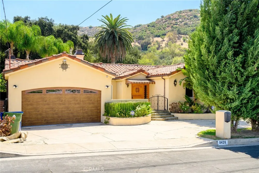 8426 Day Street Sunland, CA 91040