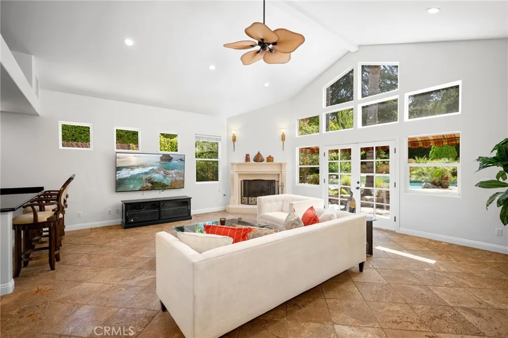8426 Day Street Sunland, CA 91040