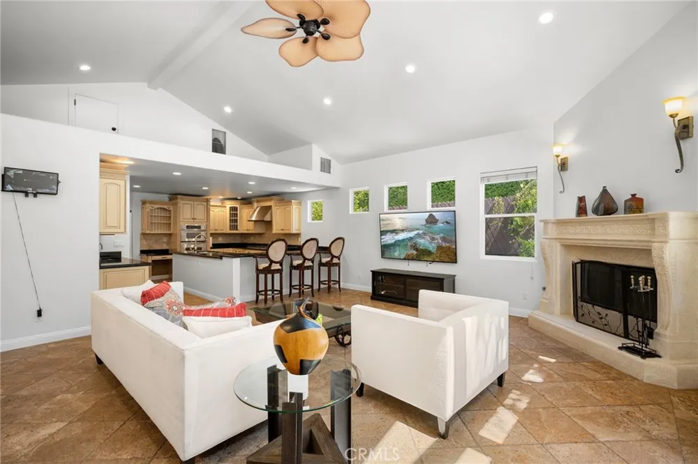 8426 Day Street Sunland, CA 91040