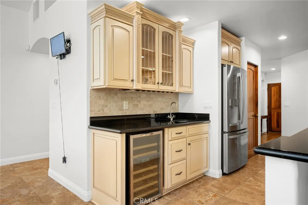 8426 Day Street Sunland, CA 91040