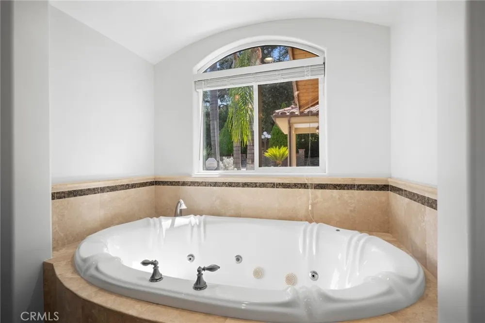 8426 Day Street Sunland, CA 91040