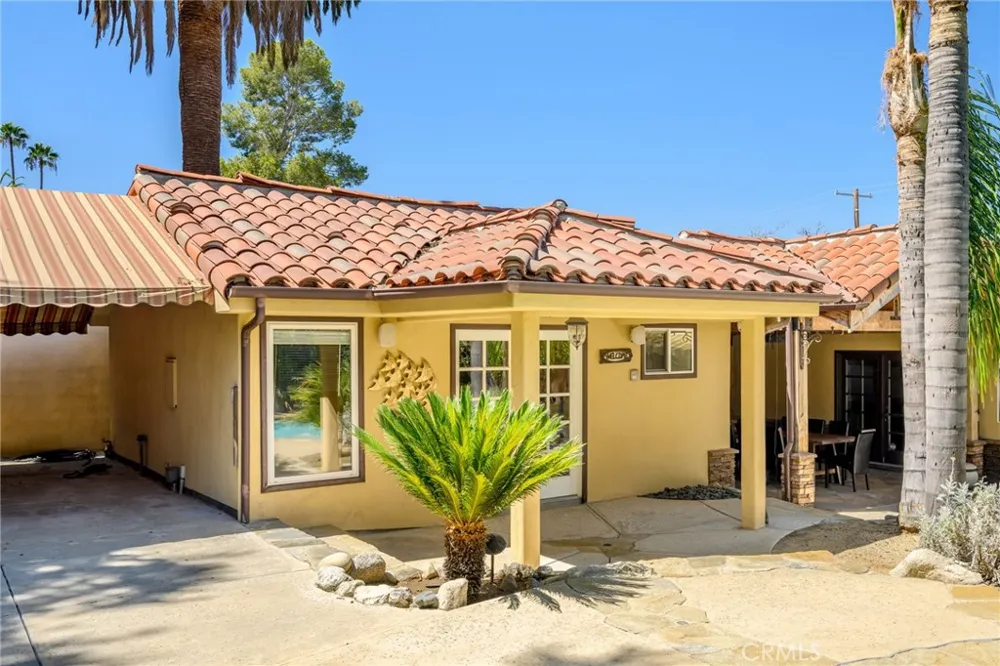 8426 Day Street Sunland, CA 91040