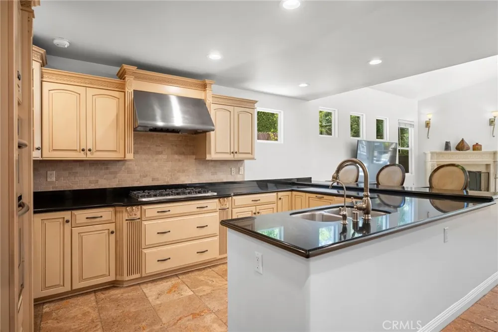 8426 Day Street Sunland, CA 91040