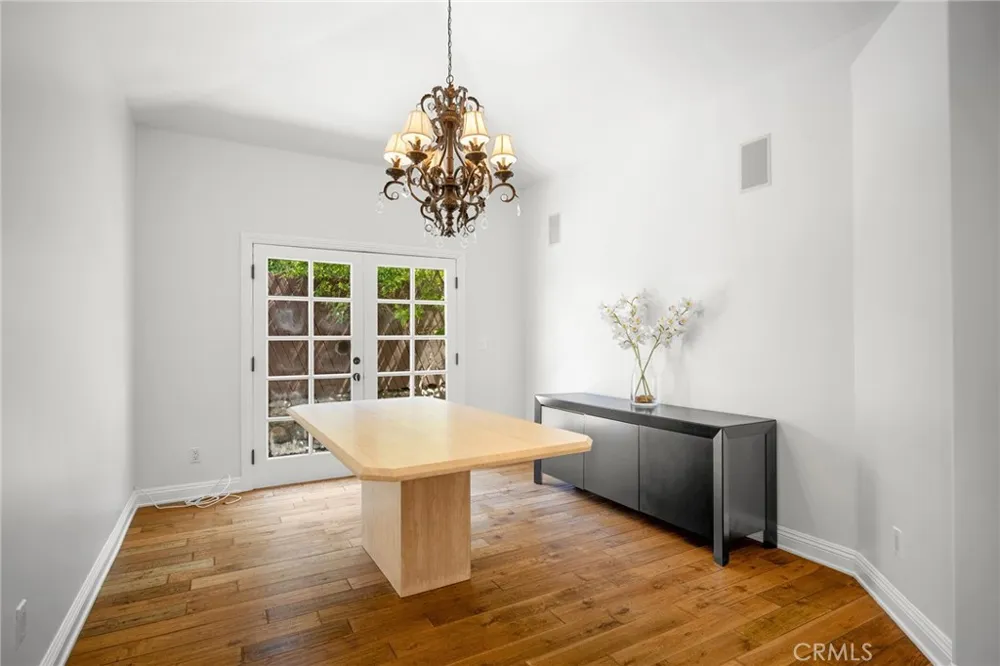 8426 Day Street Sunland, CA 91040