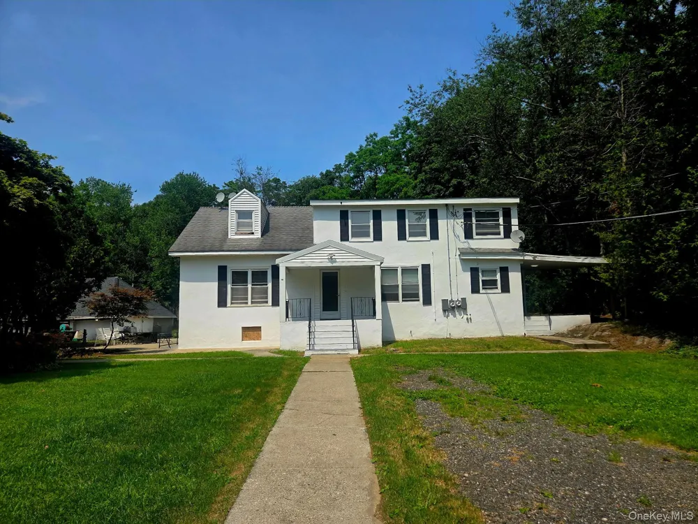 16 Ernest Lane #Apt A Mahopac, NY 10541