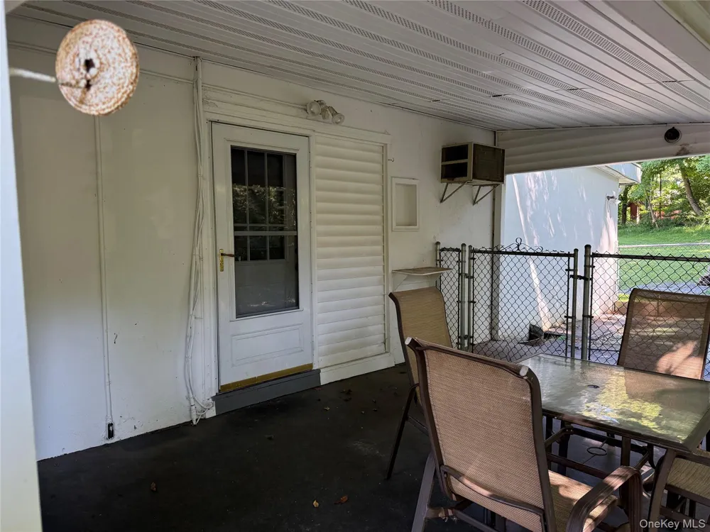 16 Ernest Lane #Apt A Mahopac, NY 10541