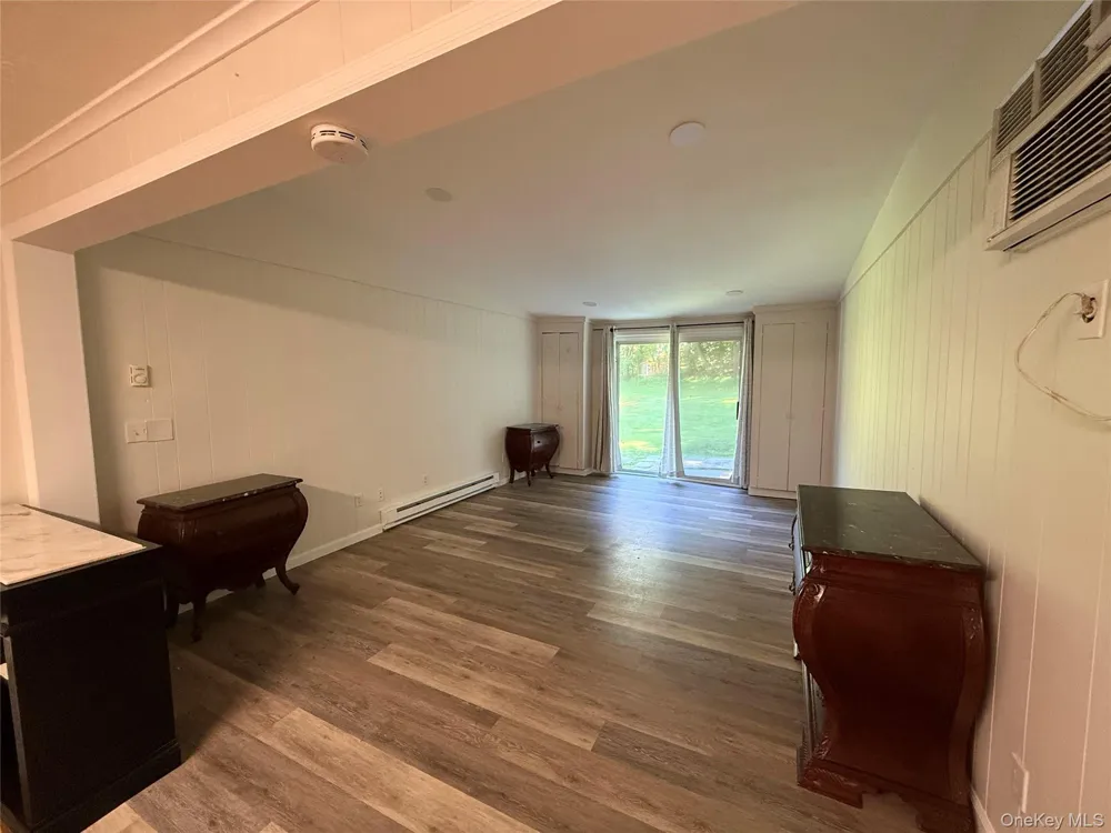 16 Ernest Lane #Apt A Mahopac, NY 10541