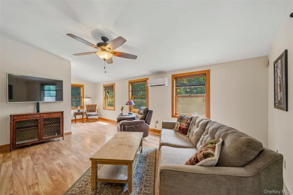 3836 State Route 52 Pine Bush, NY 12566