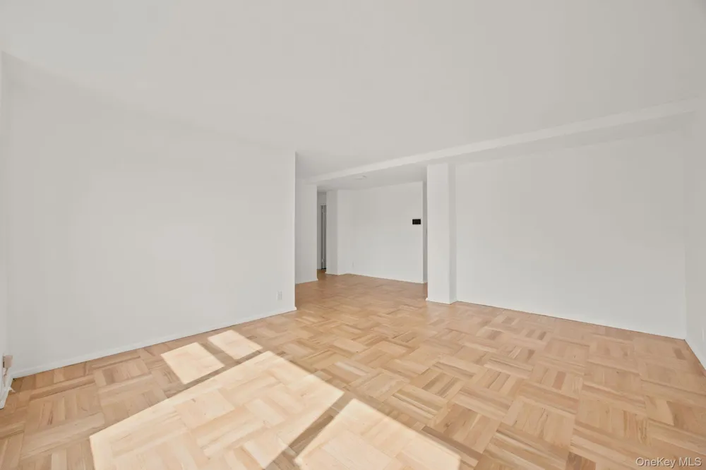 21-41 34th Avenue #14B Astoria, NY 11106