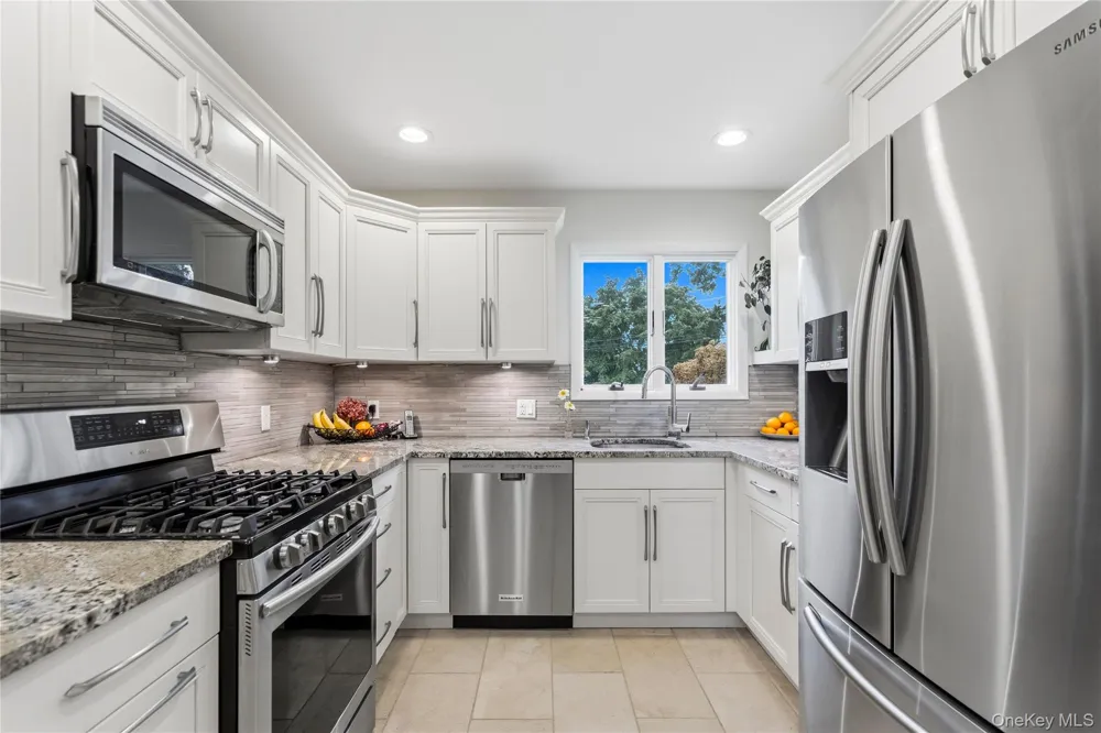 77 Lumur Drive Sayville, NY 11782