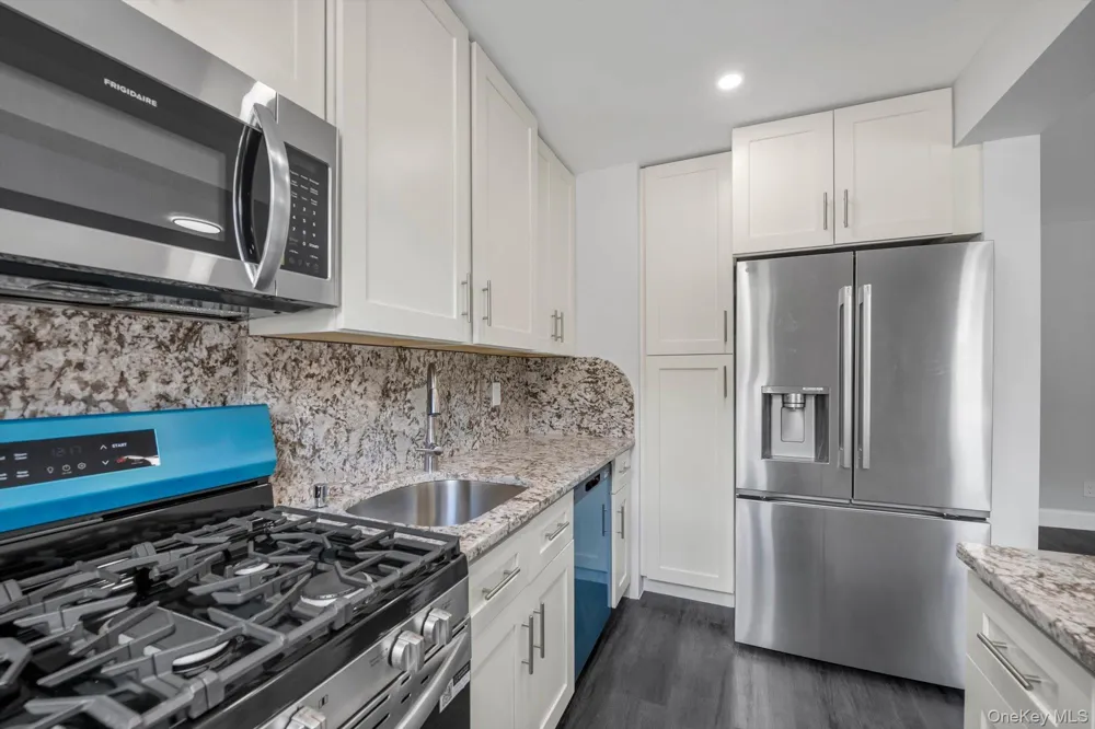 141-15 Union Turnpike #1-O Flushing, NY 11367