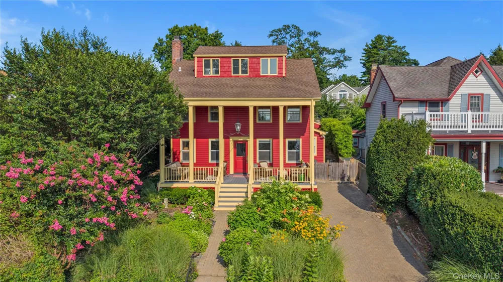 15 Jackson Street Port Washington, NY 11050