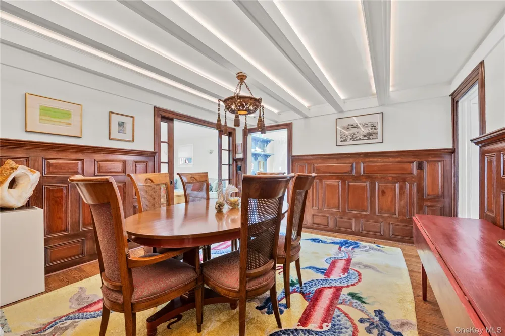 15 Jackson Street Port Washington, NY 11050