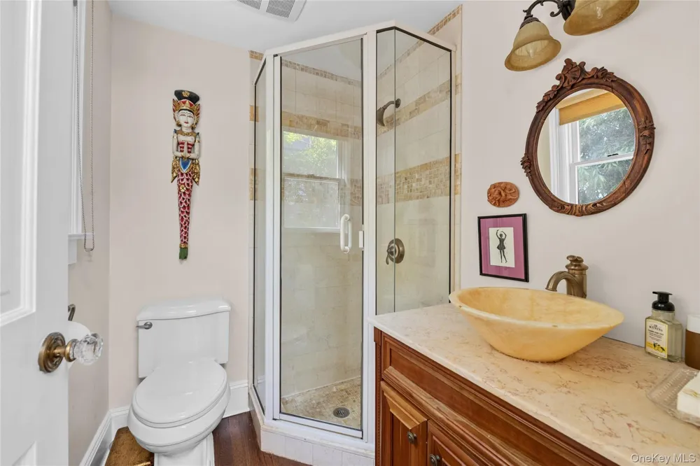 15 Jackson Street Port Washington, NY 11050