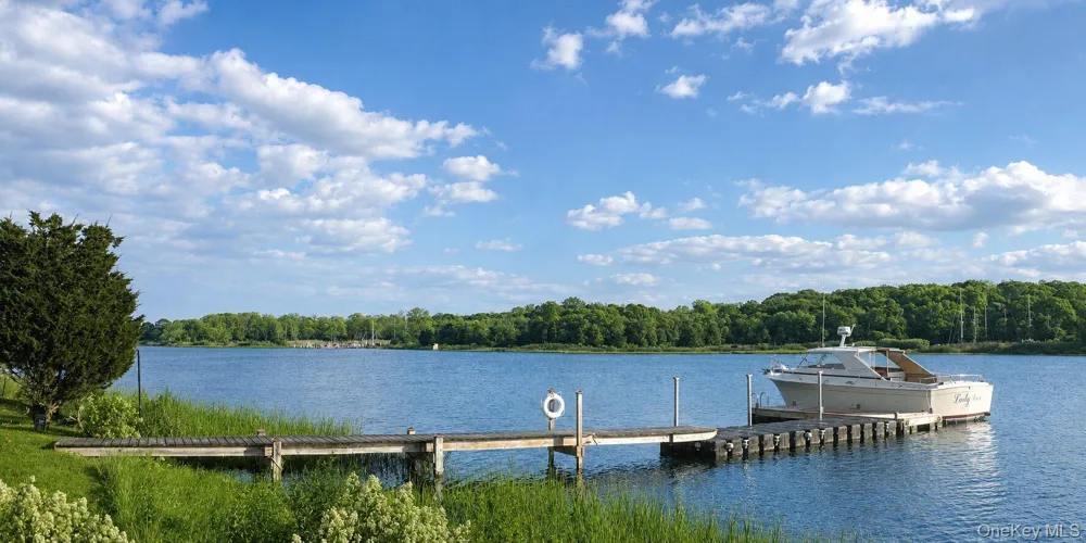 7 S Pond Road East Hampton, NY 11937