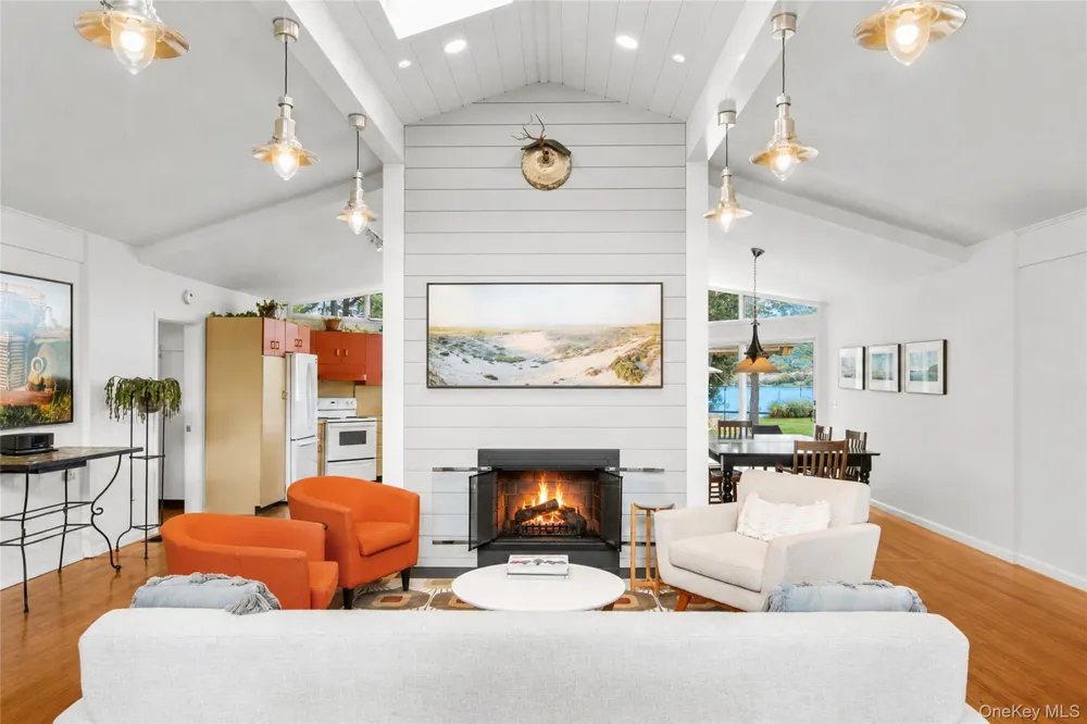 7 S Pond Road East Hampton, NY 11937