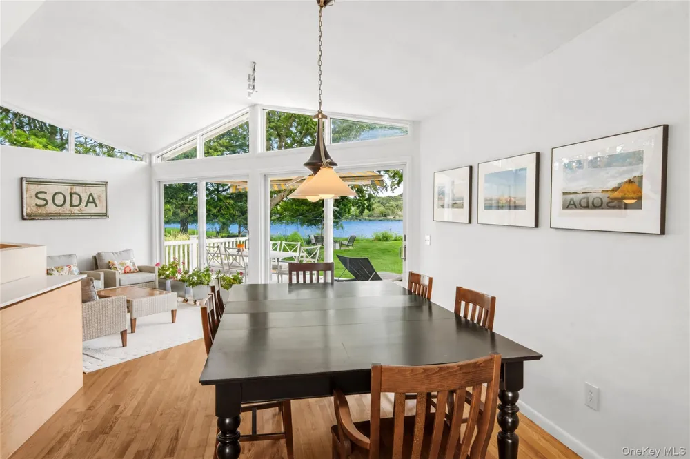 7 S Pond Road East Hampton, NY 11937