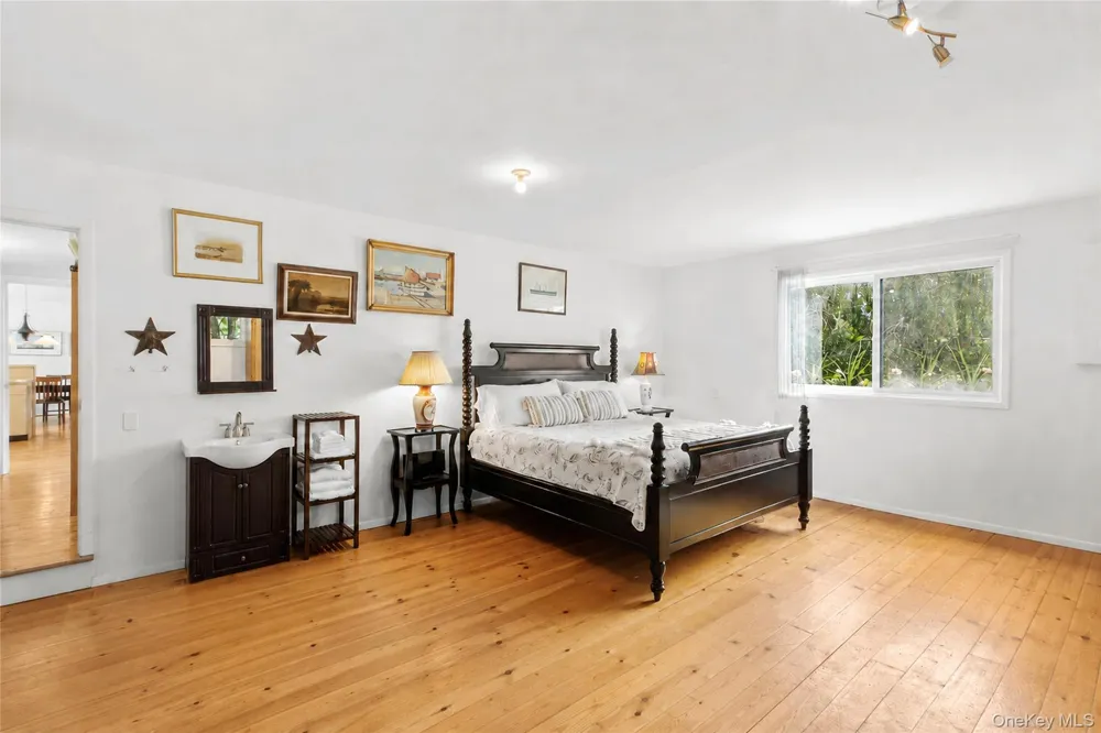 7 S Pond Road East Hampton, NY 11937