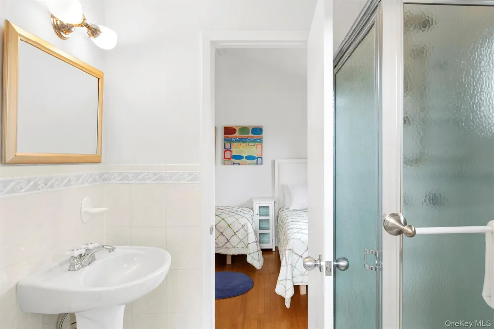 7 S Pond Road East Hampton, NY 11937