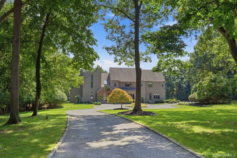 6 Target Rock Drive Lloyd Harbor, NY 11743