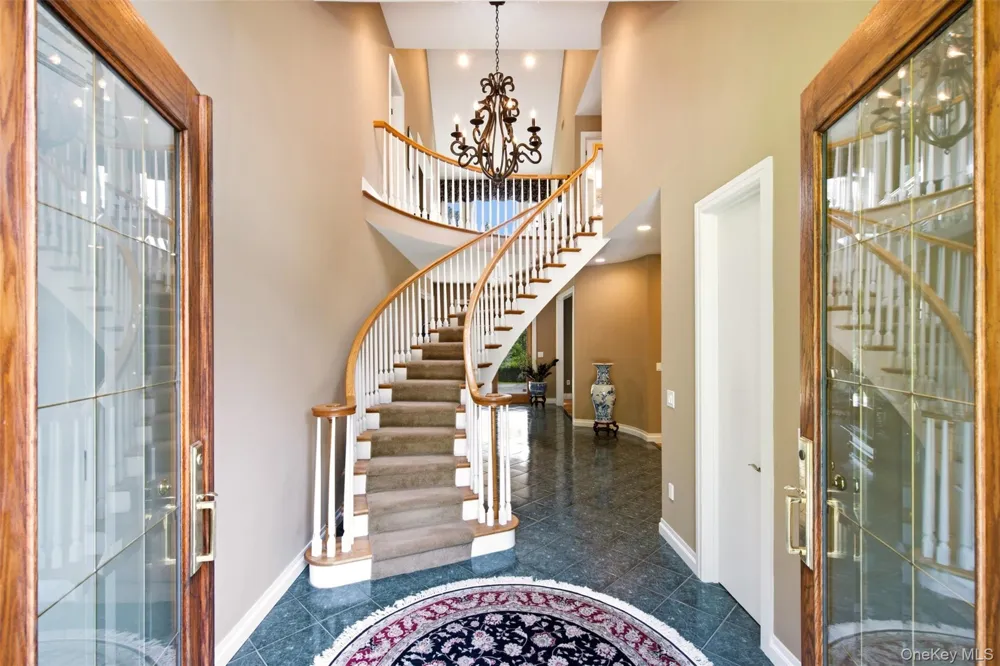 6 Target Rock Drive Lloyd Harbor, NY 11743