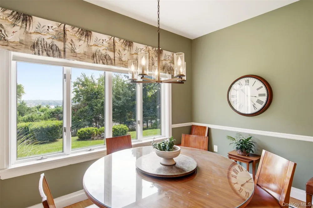 6 Target Rock Drive Lloyd Harbor, NY 11743