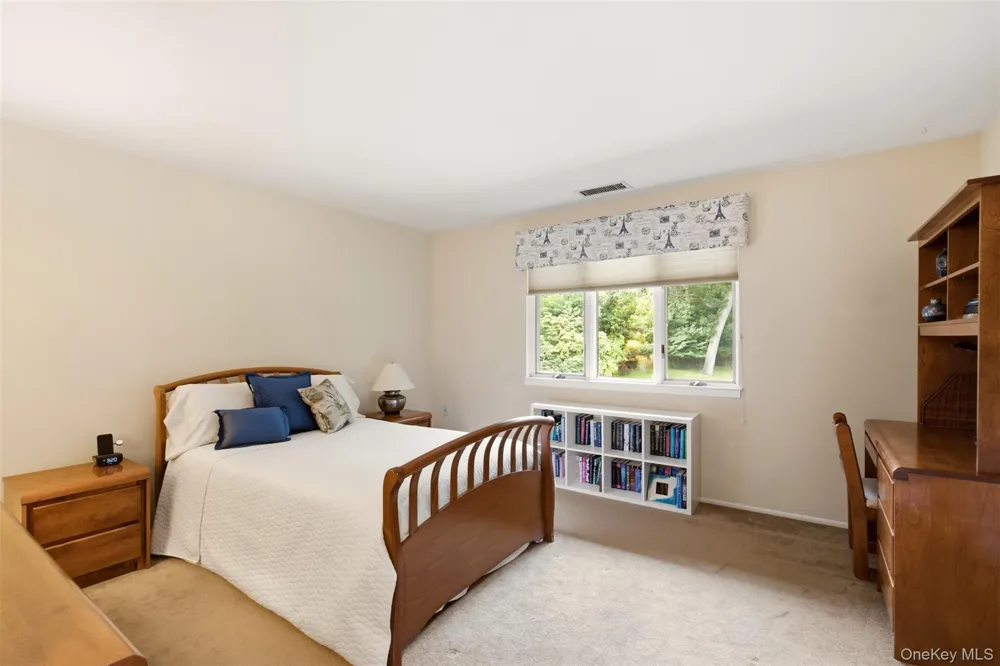 6 Target Rock Drive Lloyd Harbor, NY 11743