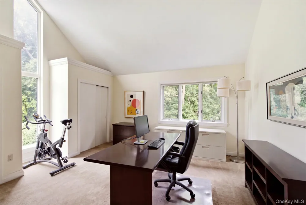 6 Target Rock Drive Lloyd Harbor, NY 11743