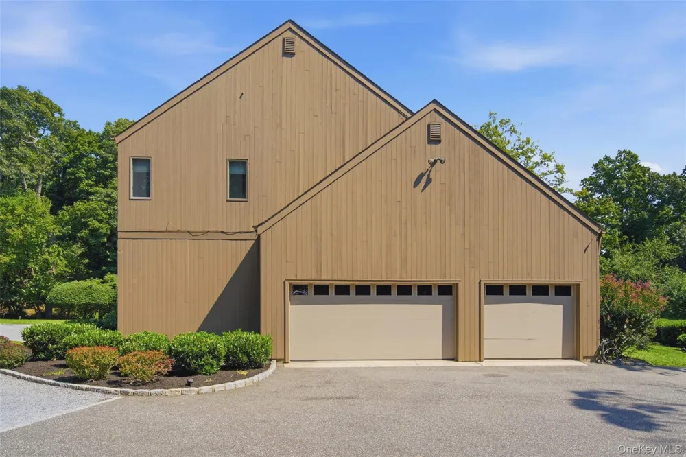 6 Target Rock Drive Lloyd Harbor, NY 11743