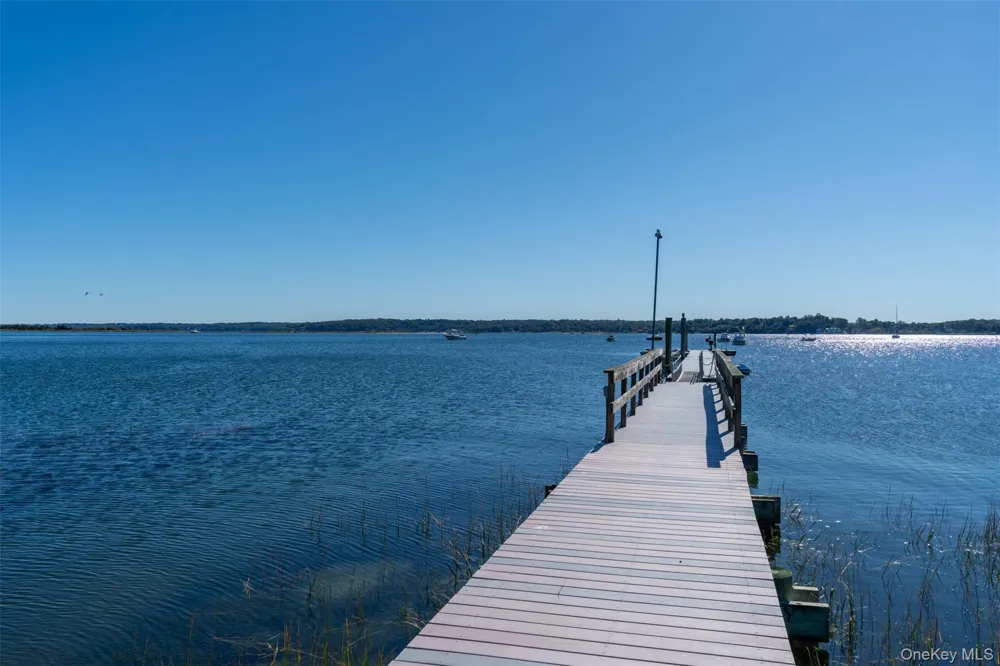 6 Target Rock Drive Lloyd Harbor, NY 11743