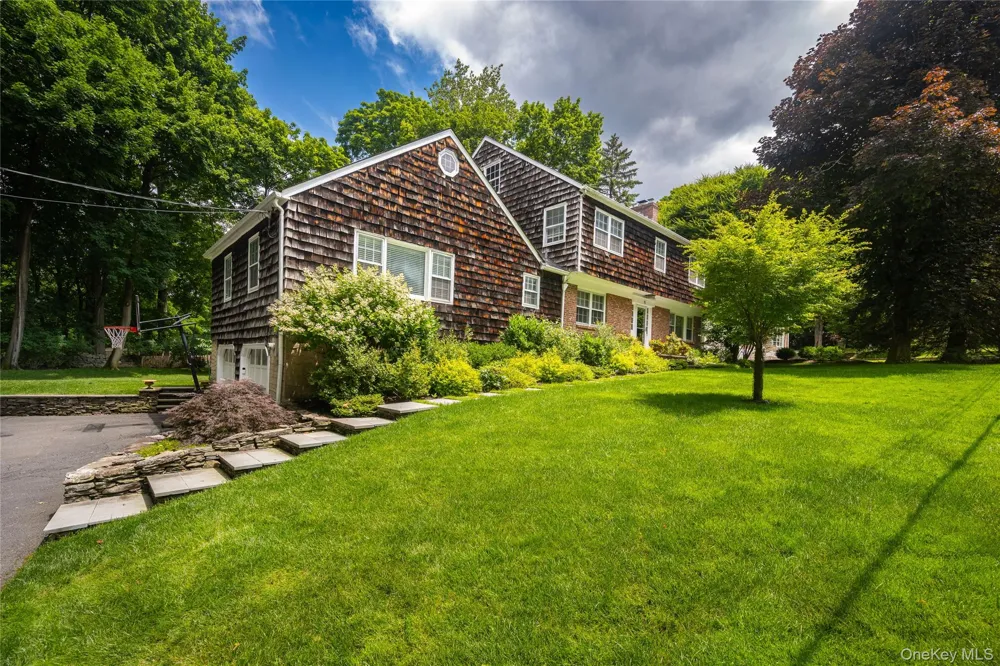 15 Laurel Hill Road Dobbs Ferry, NY 10522