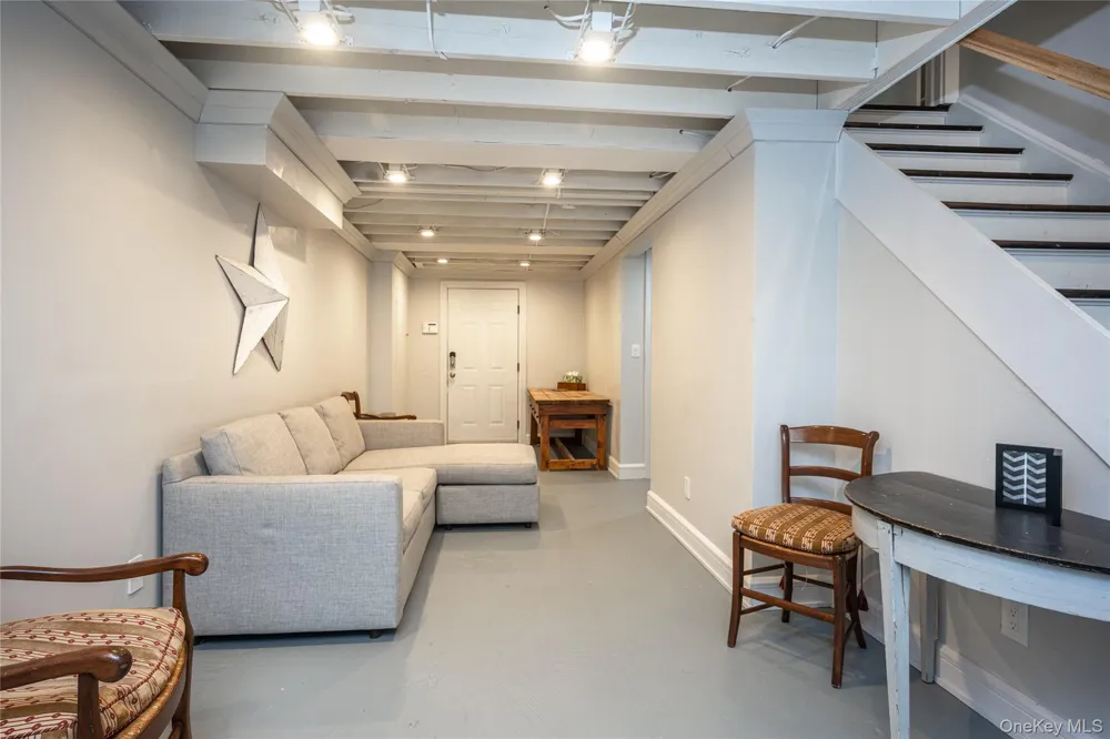 15 Laurel Hill Road Dobbs Ferry, NY 10522