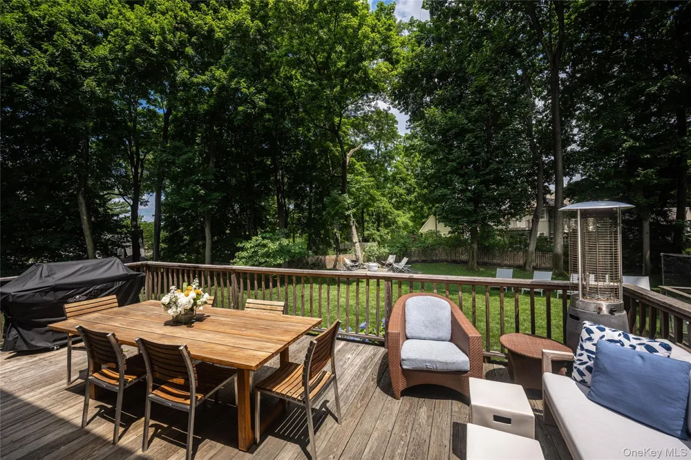 15 Laurel Hill Road Dobbs Ferry, NY 10522