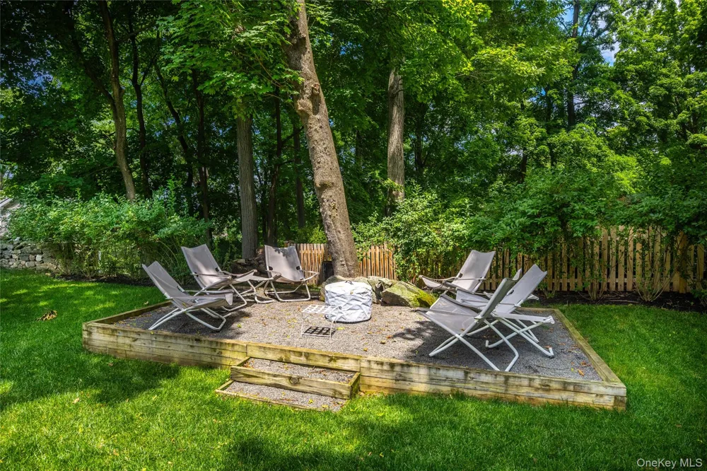 15 Laurel Hill Road Dobbs Ferry, NY 10522