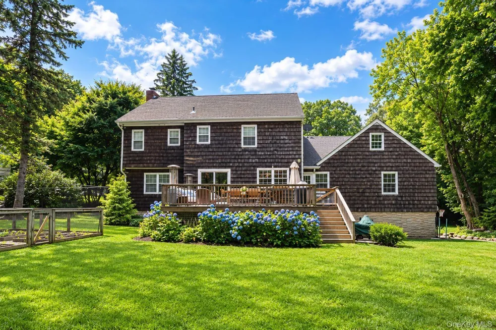 15 Laurel Hill Road Dobbs Ferry, NY 10522