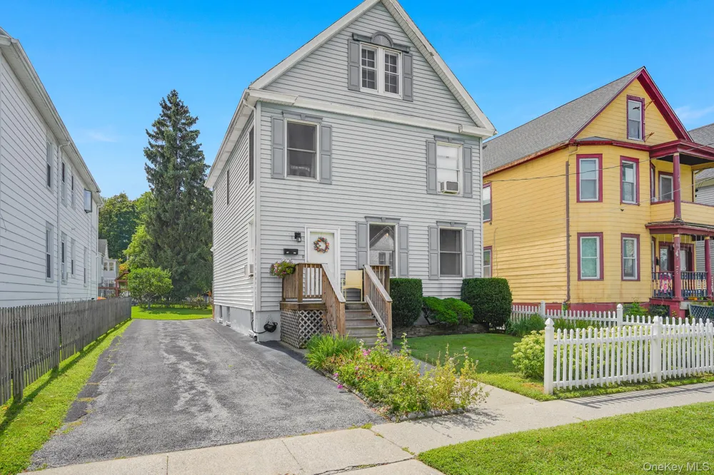 25 Taylor Avenue Poughkeepsie, NY 12601