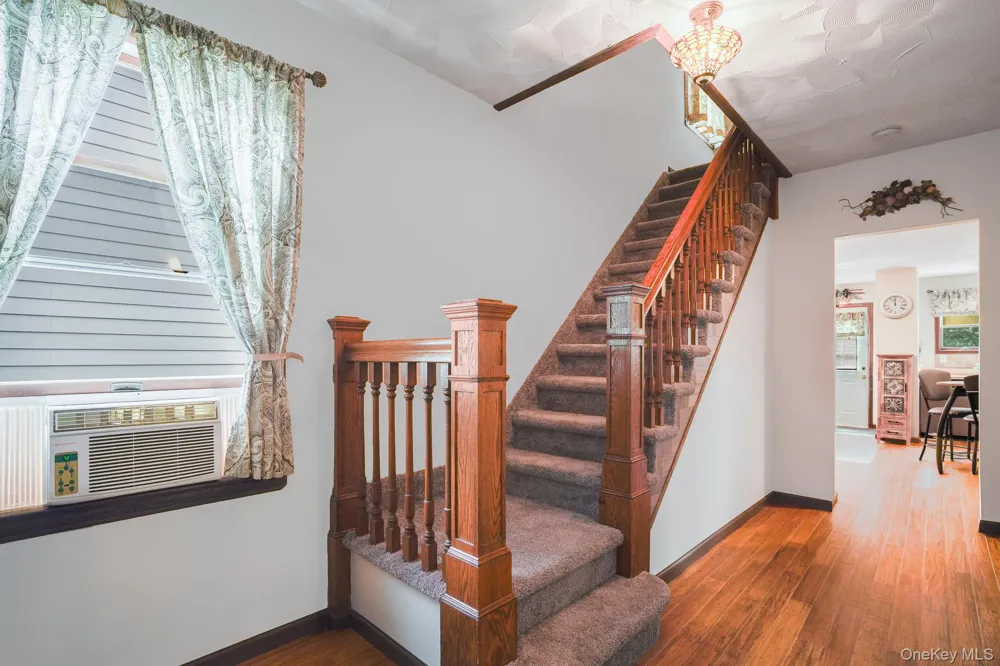 25 Taylor Avenue Poughkeepsie, NY 12601