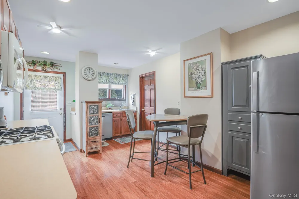 25 Taylor Avenue Poughkeepsie, NY 12601