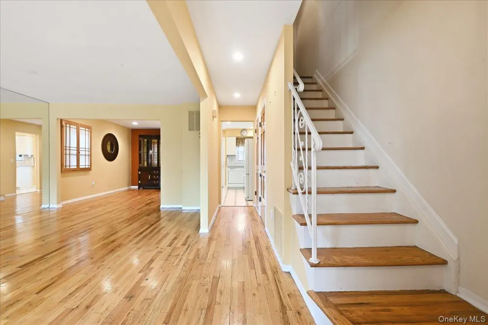 1810 Front Street #29 East Meadow, NY 11554