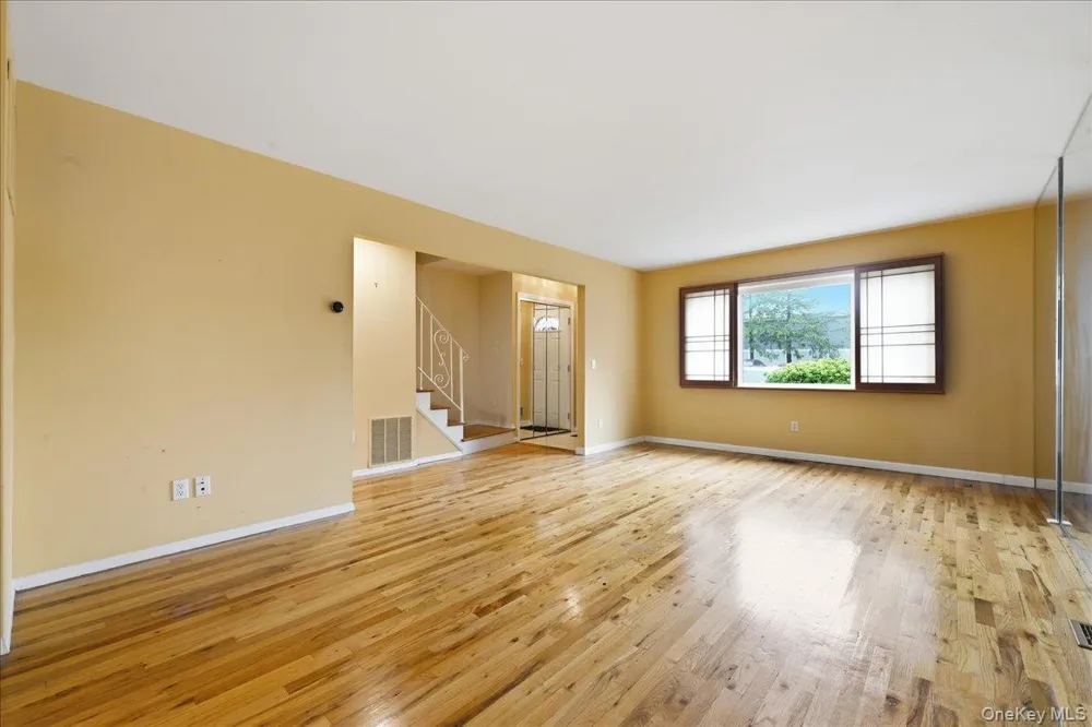 1810 Front Street #29 East Meadow, NY 11554