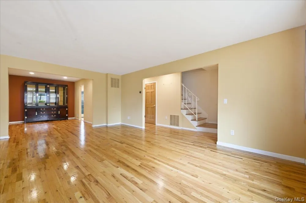 1810 Front Street #29 East Meadow, NY 11554