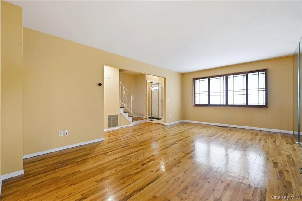 1810 Front Street #29 East Meadow, NY 11554
