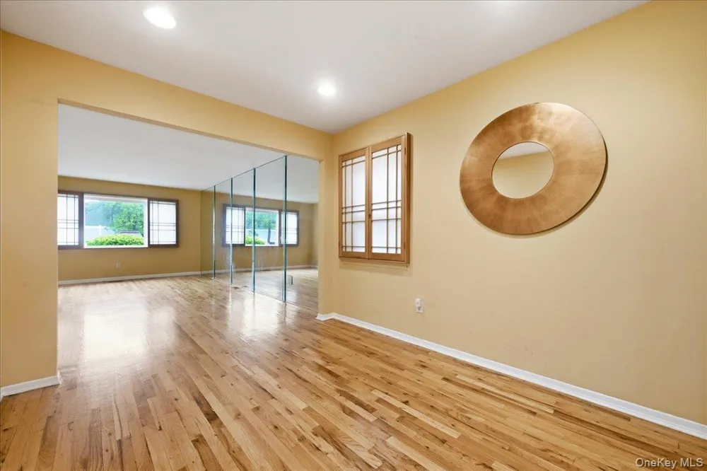 1810 Front Street #29 East Meadow, NY 11554