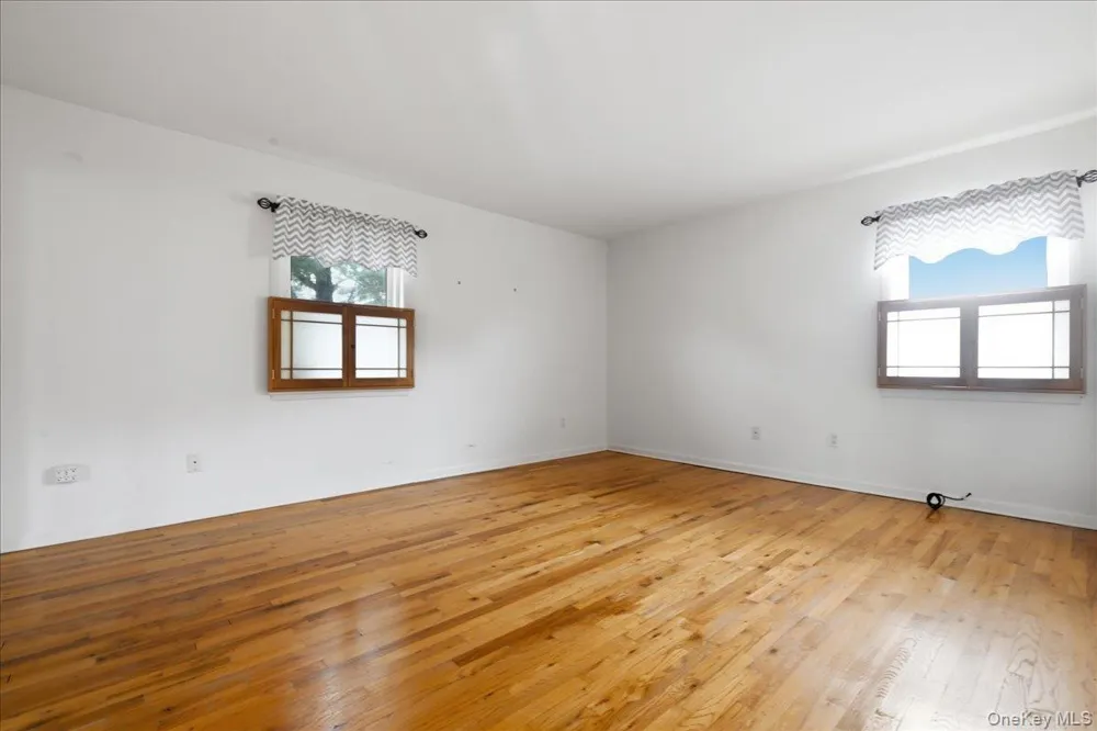 1810 Front Street #29 East Meadow, NY 11554