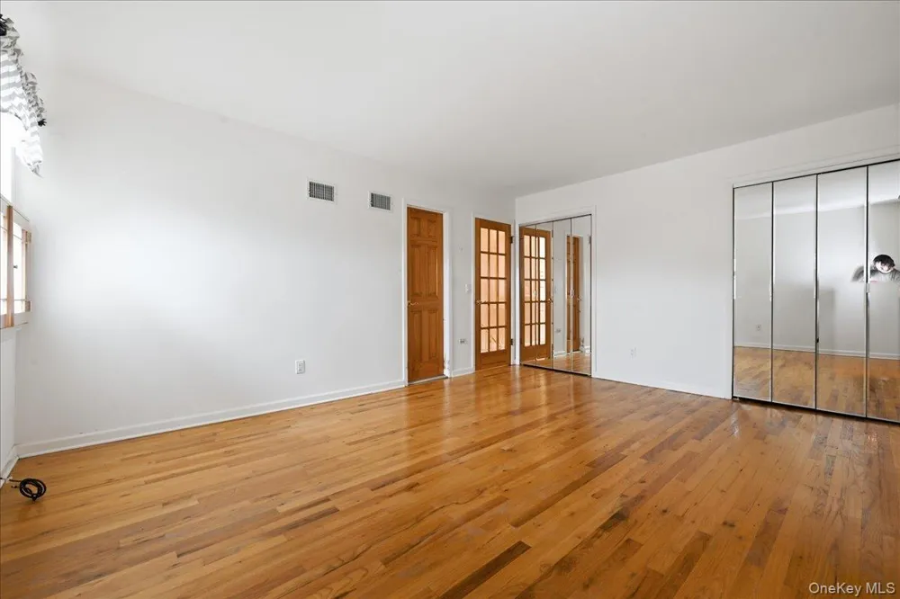 1810 Front Street #29 East Meadow, NY 11554