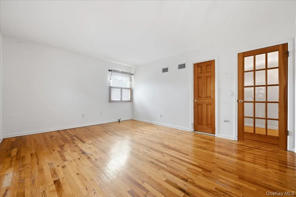 1810 Front Street #29 East Meadow, NY 11554